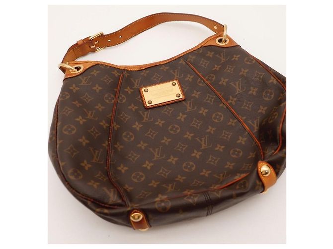 Louis Vuitton Monogram Artsy MM Bolsa de Ombro Marrom Monograma - vista 6