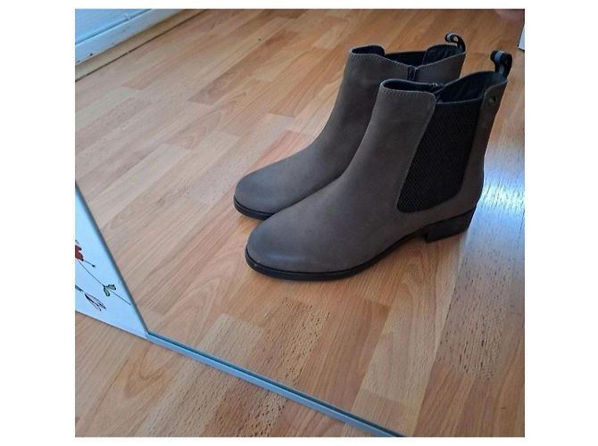 Autre Marque Salamander Leather Ankle Boots Taupe - view 3