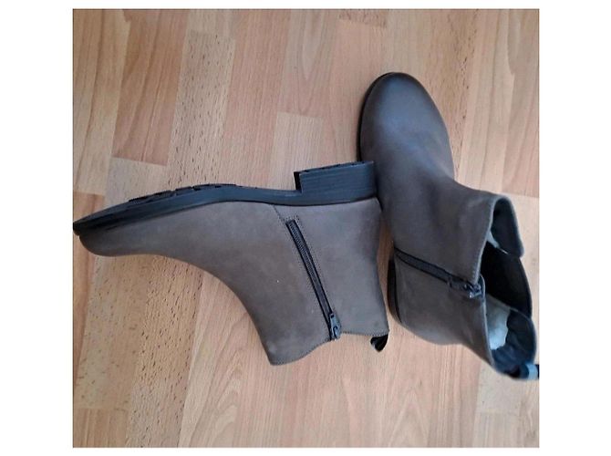 Autre Marque Salamander Leather Ankle Boots Taupe - view 6