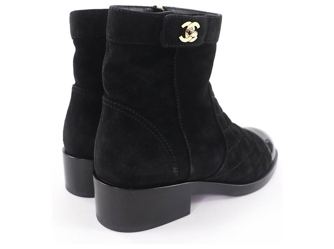Stivali in pelle scamosciata Matelasse CHANEL COCO Mark Turnlock Nero - vista 2