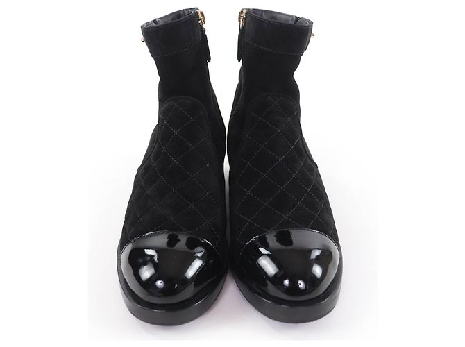 Stivali in pelle scamosciata Matelasse CHANEL COCO Mark Turnlock Nero - vista 3