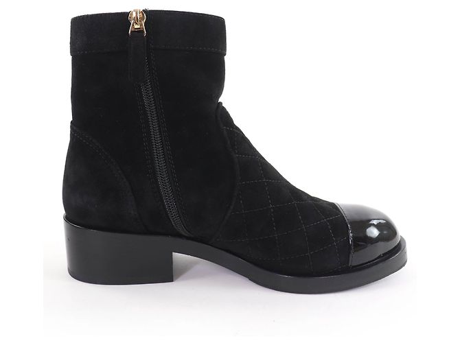 Stivali in pelle scamosciata Matelasse CHANEL COCO Mark Turnlock Nero - vista 5