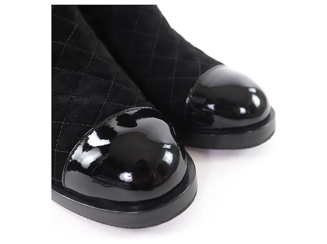 Stivali in pelle scamosciata Matelasse CHANEL COCO Mark Turnlock Nero - vista 7