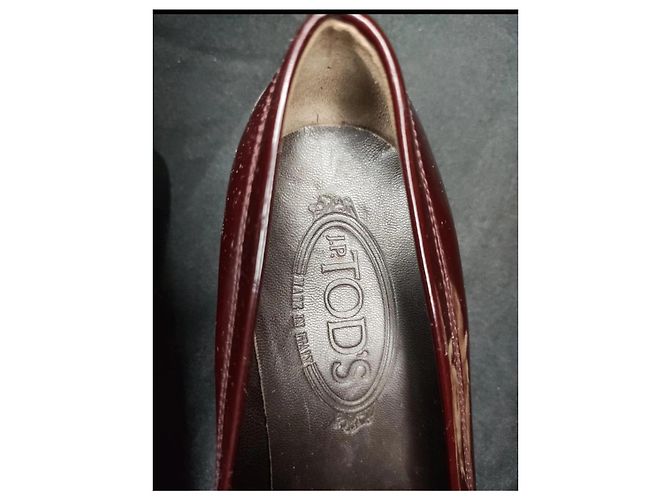 Tod's Mocassini in pelle verniciata bordeaux Bordò - vista 6