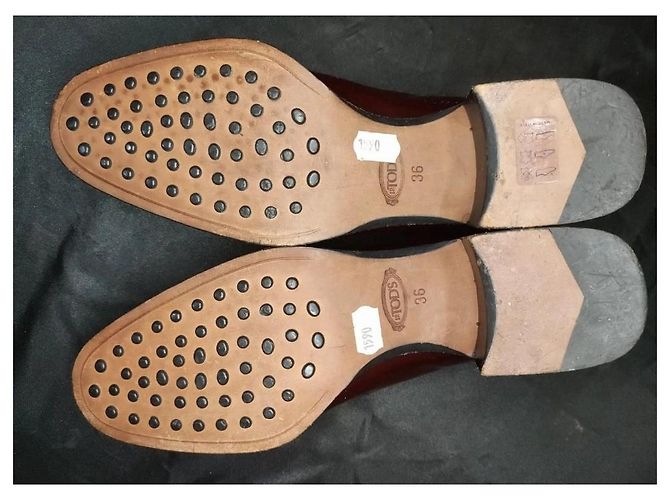 Tod's Mocassini in pelle verniciata bordeaux Bordò - vista 7