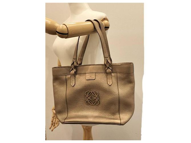 Borsa Tote Loewe Fusta Anagram D'oro - vista 3