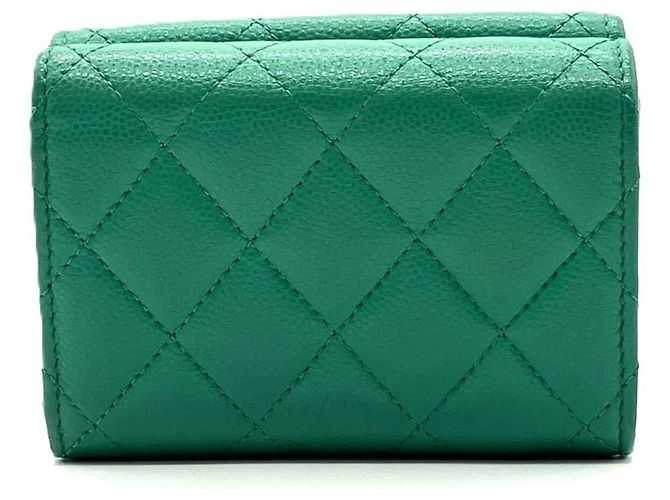 Chanel Matelassé Green Tri-fold Geldbörse Grün - Ansicht 2