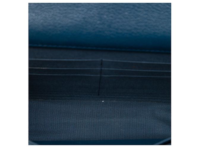 Chanel Blue Quilted Patent and Goatskin CC Eyelet Wallet On Chain Blau Marineblau - Ansicht 4
