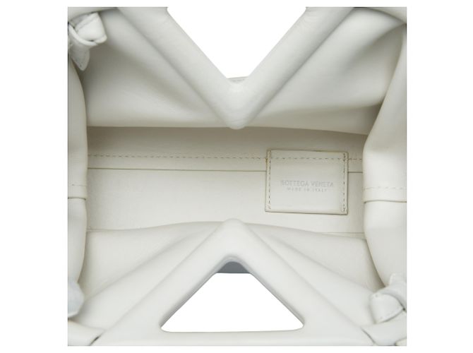 Bottega Veneta Borsa The Point Triangle Small in pelle bianca Bianco - vista 4