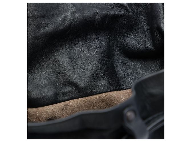 Borsa a secchiello Bottega Veneta in Nappa Intrecciato nera con zip frontale e coulisse Nero - vista 5