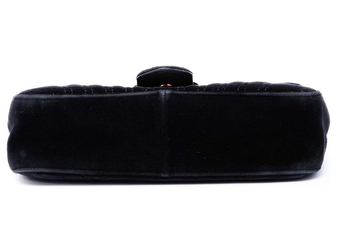 Borsa a tracolla Gucci GG Marmont Matelassé in velluto nero Medium - vista 3