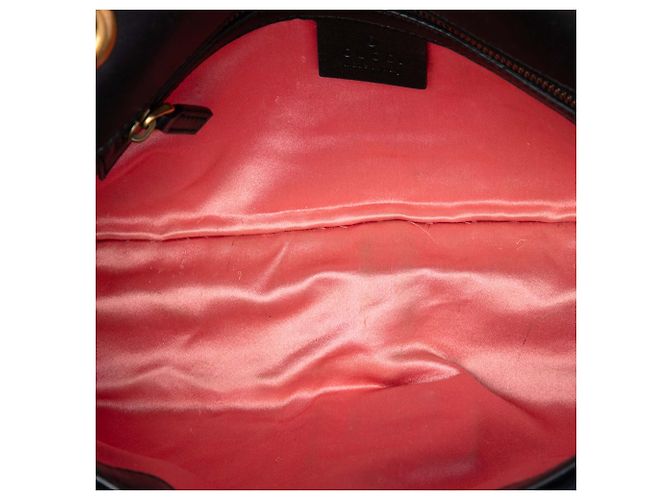 Borsa a tracolla Gucci GG Marmont Matelassé in velluto nero Medium - vista 4