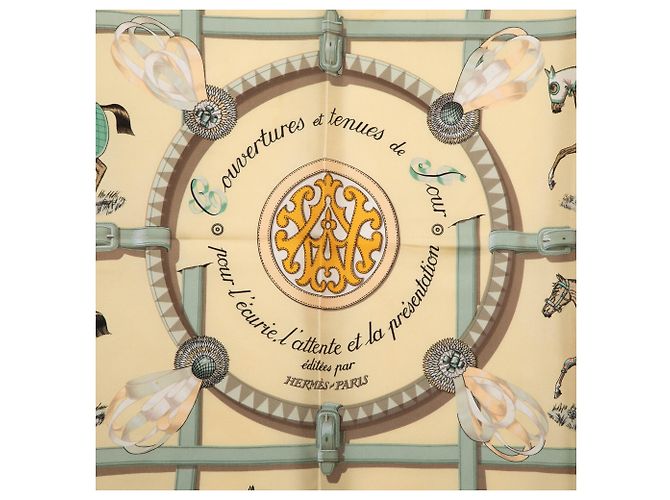 Lenço de seda Hermès Brown Couvertures Et Tenues De Jour 90 Marrom Bege - vista 7