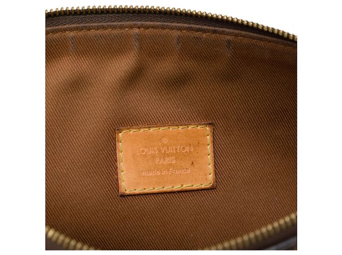 Louis Vuitton Brown Monogram Etui Voyageur PM Castaño - vista 5