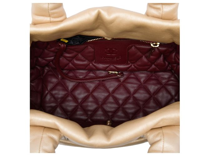 Chanel Coco Cocoon Reversible Tote Small em pele de cordeiro dourada Dourado - vista 4