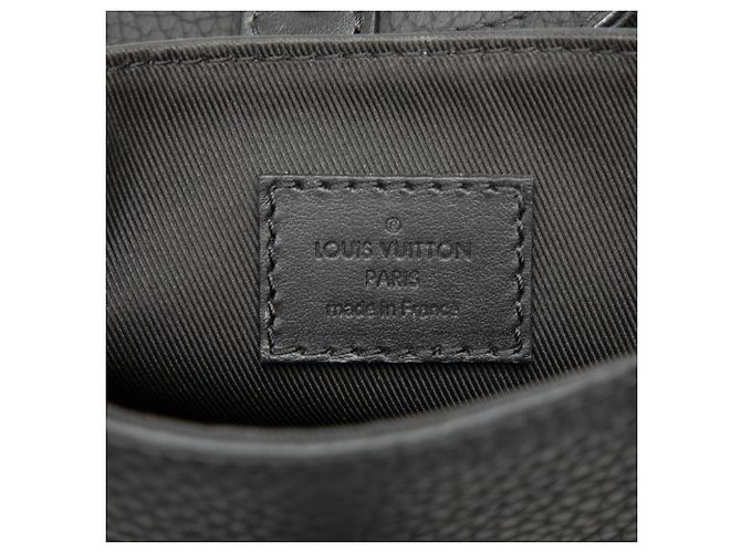 Louis Vuitton Black Taurillon Christopher XS Negro - vista 5