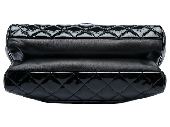 Chanel Black Large CC Quilted Patent Double Compartment Flap Negro - vista 3