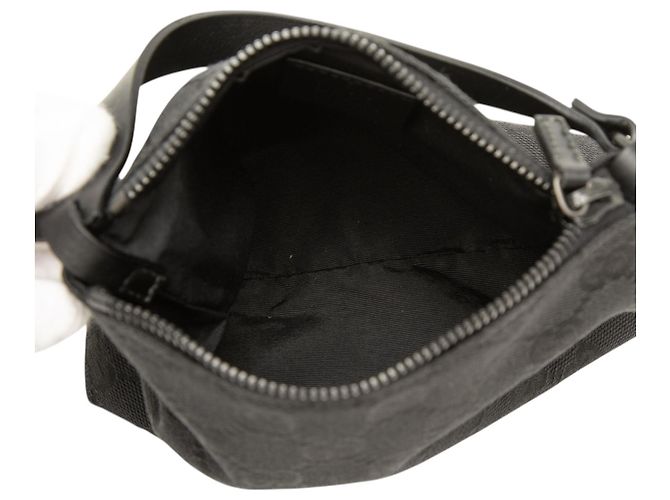 Gucci Handtasche aus schwarzem GG Canvas - Ansicht 4