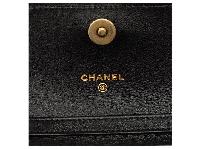 Clutch Chanel Black CC em couro de bezerro metalizado com corrente Preto - vista 5