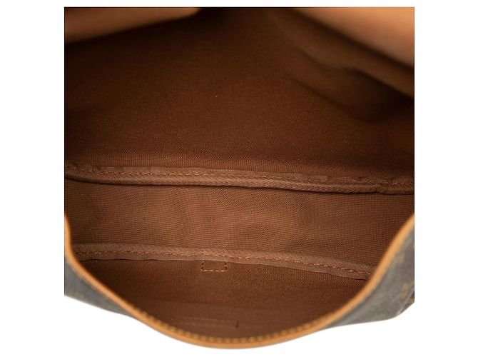 Louis Vuitton Brown Monogram Saumur 30 Castaño - vista 4