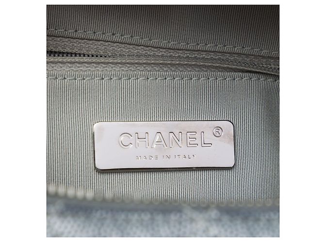 Chanel Gray Small CC Quilted Metallic Caviar Coco Curve Vanity Case Marrone Grigio antracite - vista 5