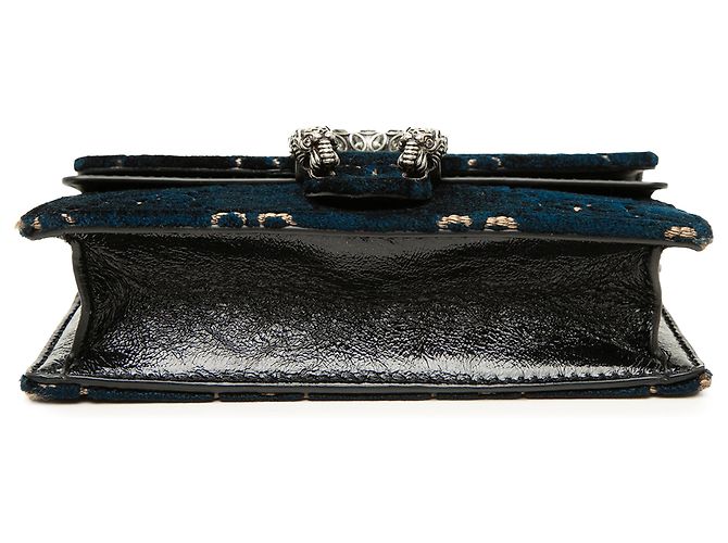 Gucci Mini Dionysus Crossbody in velluto blu GG Blu scuro - vista 3