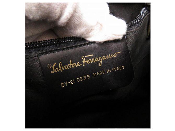 Salvatore Ferragamo Borsa Satchel Vara in pelle embossed croc nera Ferragamo - vista 5