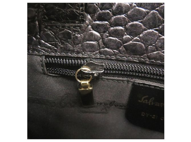 Salvatore Ferragamo Borsa Satchel Vara in pelle embossed croc nera Ferragamo - vista 6