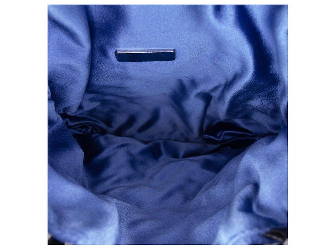 Bolsa Crossbody Prada em cetim preto e couro com corrente de rede - vista 4