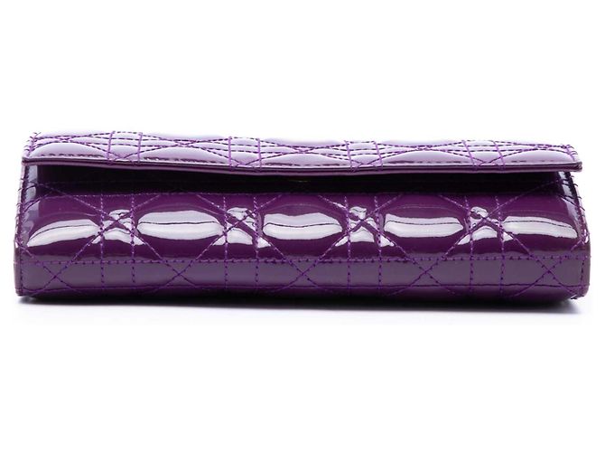 Autre Marque Portefeuille à chaîne Lady Dior en cuir verni Cannage violet Dior - vue 3