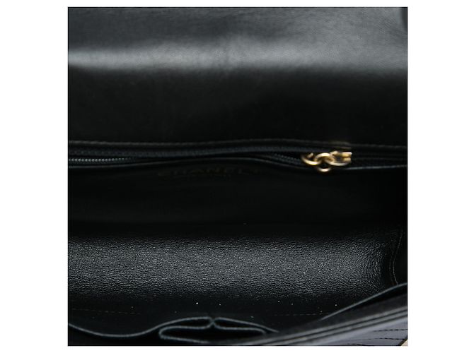 Chanel Black Medium Reversed Chevron Lambskin Flap Noir - vue 4