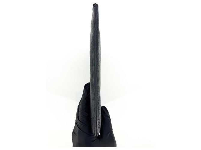 Autre Marque Saint Laurent Classic Monogram Zip Crocodile Embossed Leather Medium Preto - vista 3