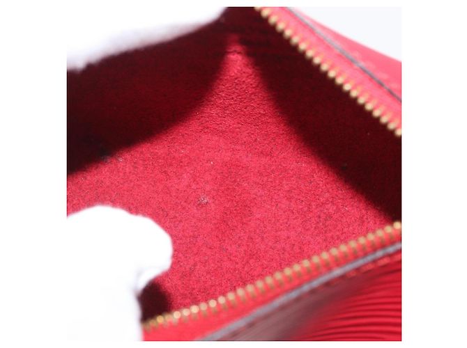 Louis Vuitton Soufflot Pochette Epi Leather Roja - vista 6