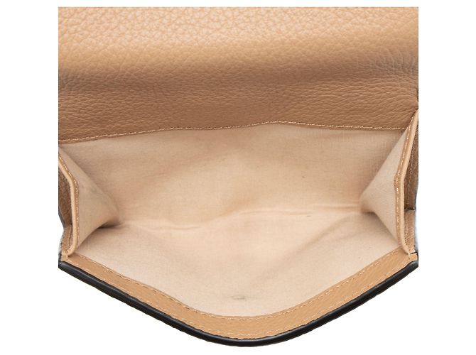Chloé Carteira Chloe Alphabet Trifold em pele de vitelo Marrom - vista 6