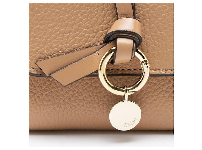 Chloé Carteira Chloe Alphabet Trifold em pele de vitelo Marrom - vista 9
