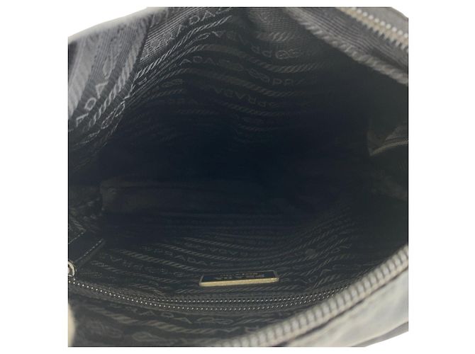 Sac à épaule Prada Tessuto avec logo triangle Noir - vue 6