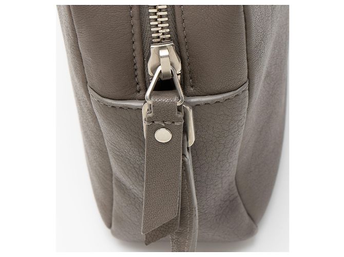 Autre Marque Borsa Lou Camera Bag in pelle di vitello monogrammata Saint Laurent Grigio - vista 10