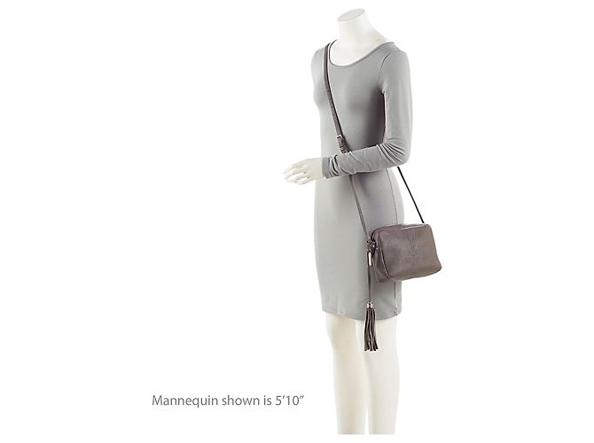 Autre Marque Borsa Lou Camera Bag in pelle di vitello monogrammata Saint Laurent Grigio - vista 5