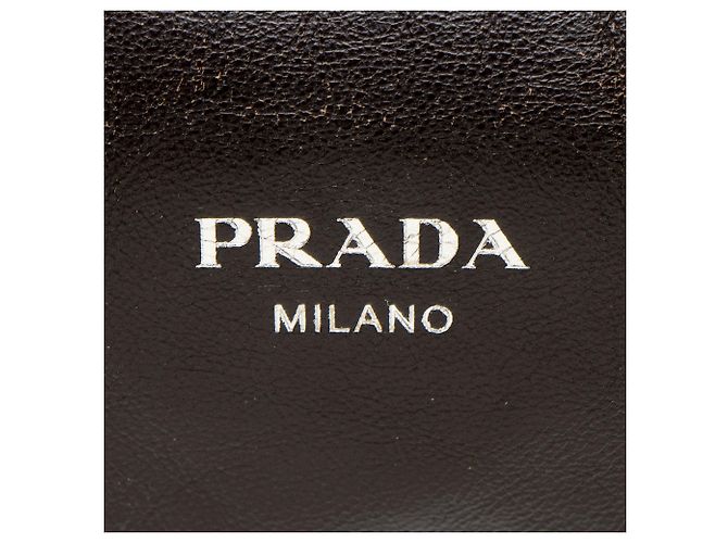 Prada Schultertasche aus distressed Nappa-Leder Braun - Ansicht 8