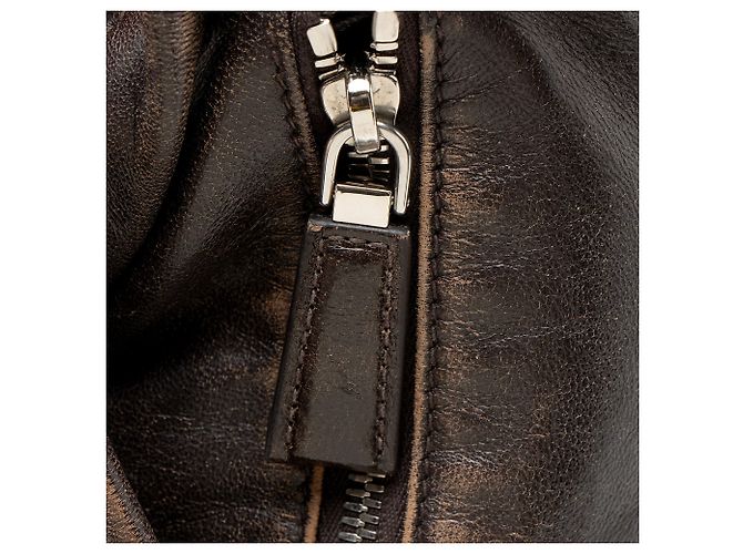 Prada Schultertasche aus distressed Nappa-Leder Braun - Ansicht 9