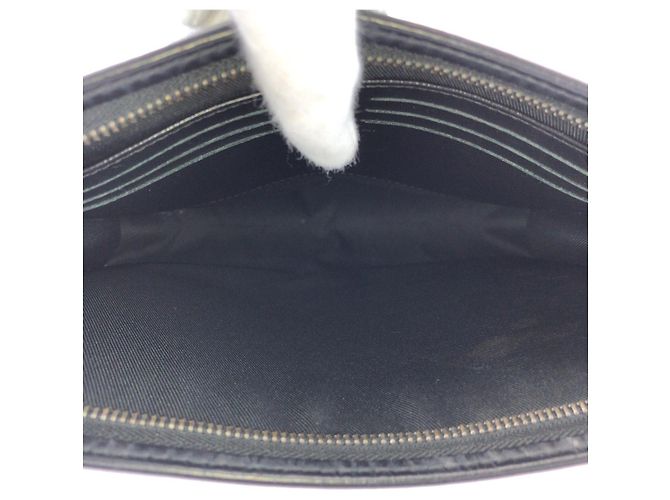 Louis Vuitton Pochette Voyage MM Monogram Eclipse Negro - vista 9