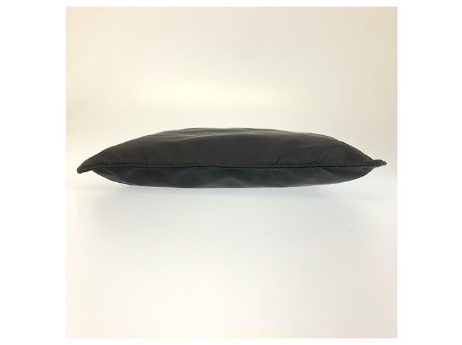 Prada Tessuto Pochette mit Dreiecks-Logo Schwarz - Ansicht 9