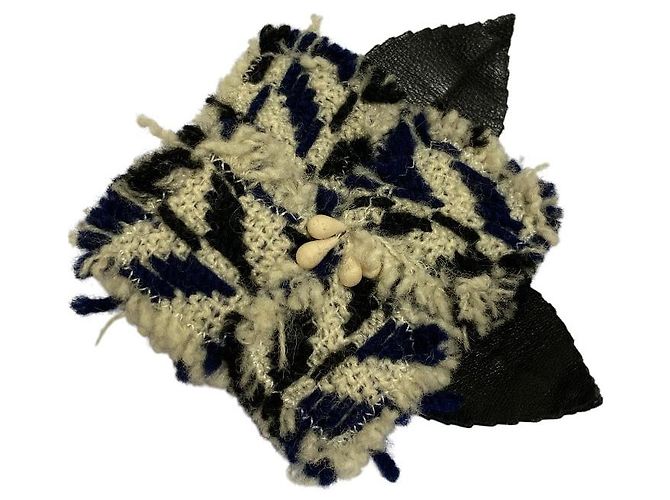 Chanel Camellia Tweed Mantel Roh - Ansicht 8