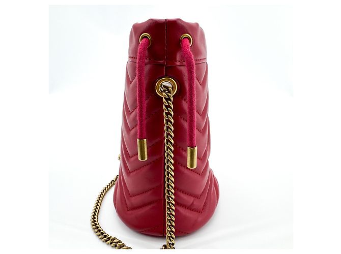 Gucci GG Marmont Bucket Matelasse Leather Mini Rosso - vista 3