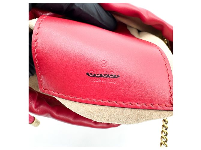 Gucci GG Marmont Bucket Matelasse Leather Mini Rosso - vista 6