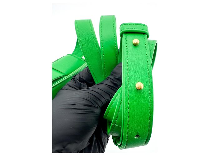 Bottega Veneta Cassette Maxi Intrecciato Leather Extra Mini Verde - vista 7