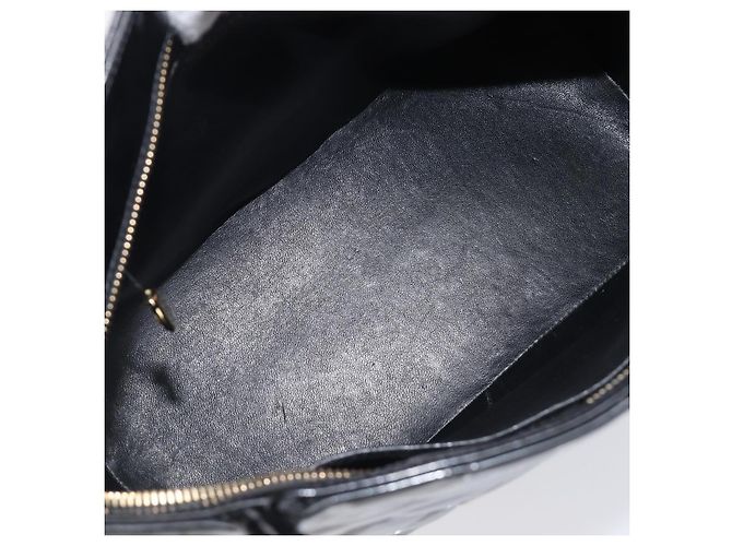 Chanel Medallion Quilted Patent Preto - vista 5