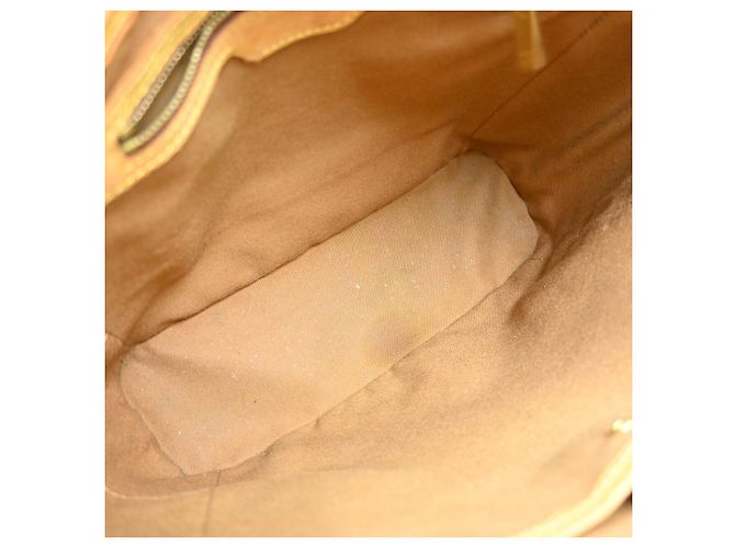Louis Vuitton Vavin Monogram Canvas GM Castaño - vista 3