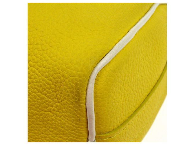 Louis Vuitton Keepall Bandouliere Everyday Signature Printed Leather XS Giallo - vista 5