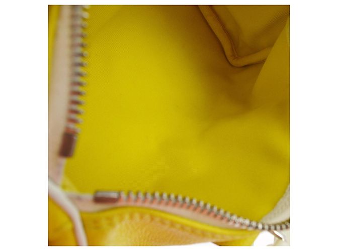 Louis Vuitton Keepall Bandouliere Everyday Signature Printed Leather XS Giallo - vista 7